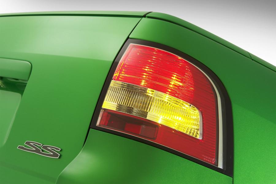  Holden Commodore VE SS V Ute 2007 года  (фото 48 из 101)